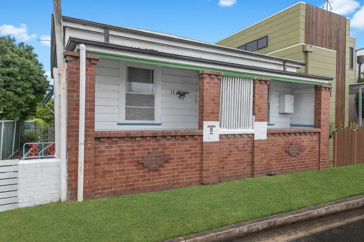 11 Hogue Street, Maryville NSW 2293