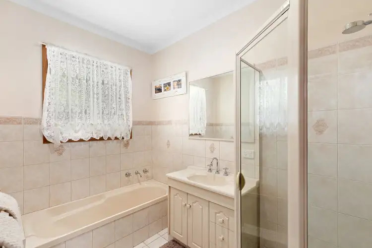 Sixth view of Homely house listing, 9 Marlow Court, Mount Gambier SA 5290