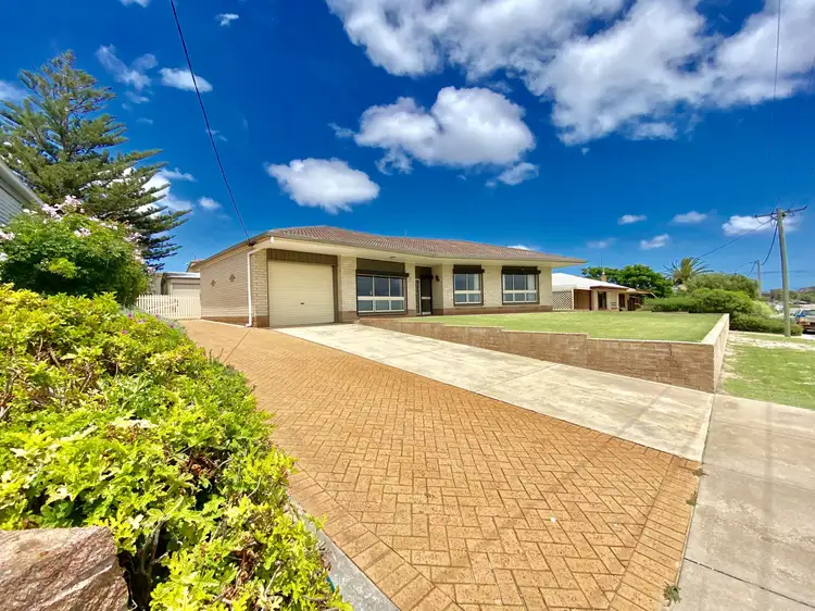9 Eyre Avenue, Streaky Bay SA 5680