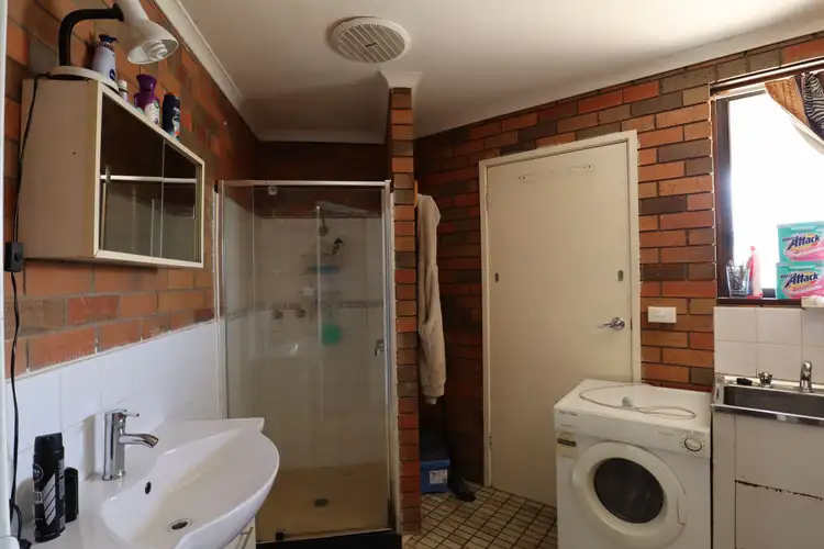 Fourth view of Homely unit listing, 2 & 3/425 Harfleur Street, Deniliquin NSW 2710