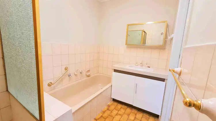 Sixth view of Homely unit listing, 4/213 Blackburn Road, Doncaster East VIC 3109