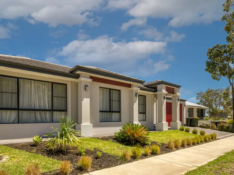 19 Greenslope Drive, Bushmead WA 6055
