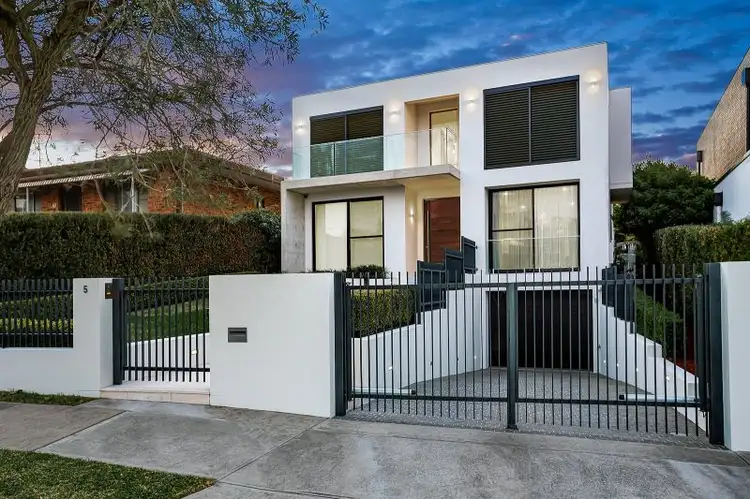 5 Gueudecourt Avenue, Earlwood NSW 2206