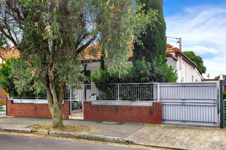 29 Woodland Street, Marrickville NSW 2204
