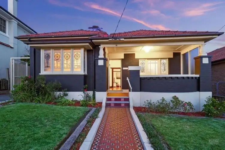 16 Hugh Avenue, Dulwich Hill NSW 2203