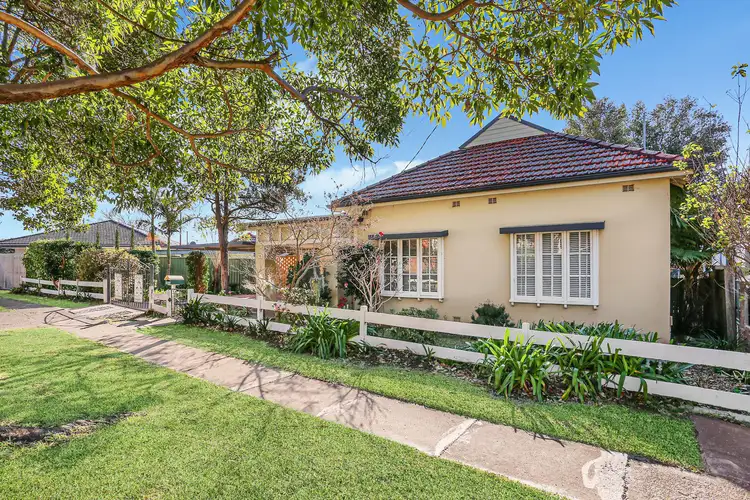 11 Bell Street, Concord NSW 2137