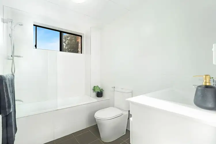 Sixth view of Homely apartment listing, 4/16 Central Avenue, Westmead NSW 2145