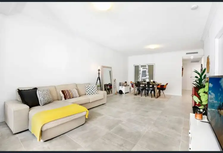 2115/397 Christine Avenue, Varsity Lakes QLD 4227