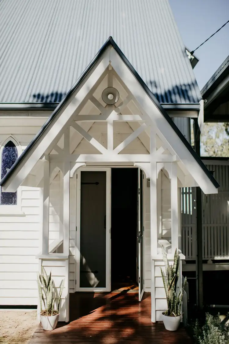 5 First Ave, Somerset Dam QLD 4312