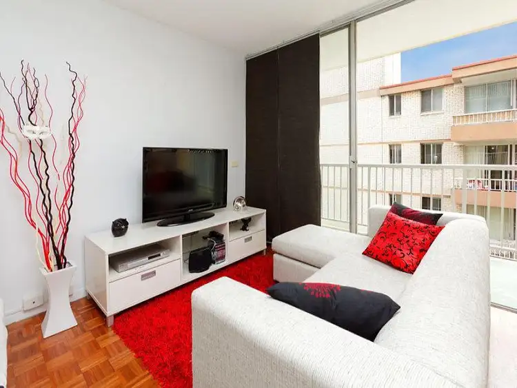 Fourth view of Homely studio listing, 401/76 Roslyn Gardens, Elizabeth Bay NSW 2011