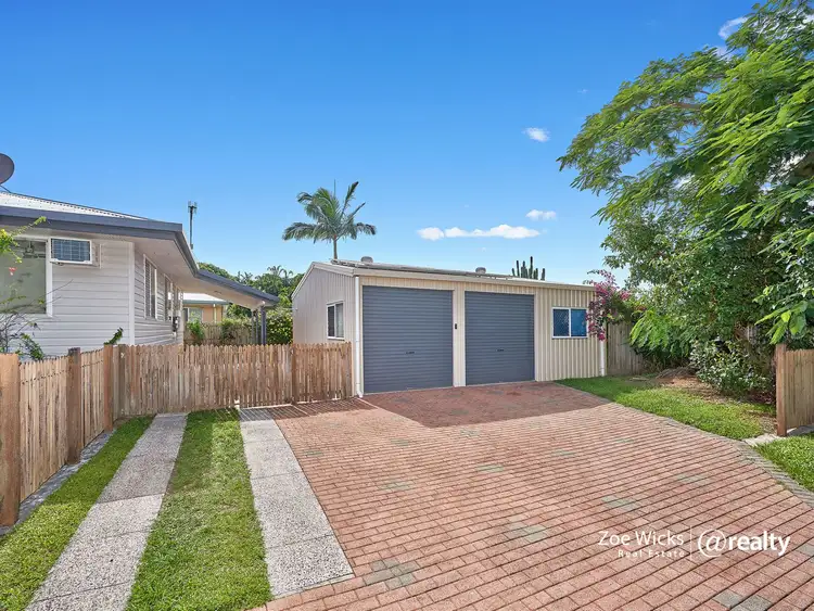 16 Enmore Street, Manoora QLD 4870