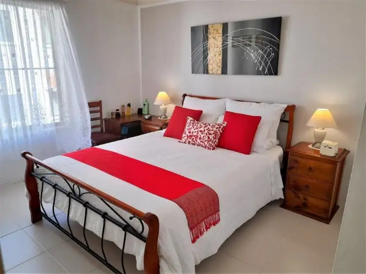 6/4 Broad Street, Labrador QLD 4215