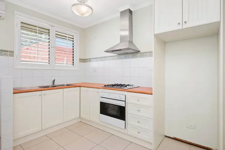 Fifth view of Homely unit listing, 2/338 Gilbert Road, Preston VIC 3072