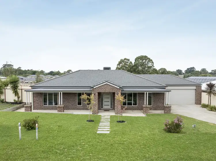 Second view of Homely house listing, 7 Lantern Court, Wallan VIC 3756