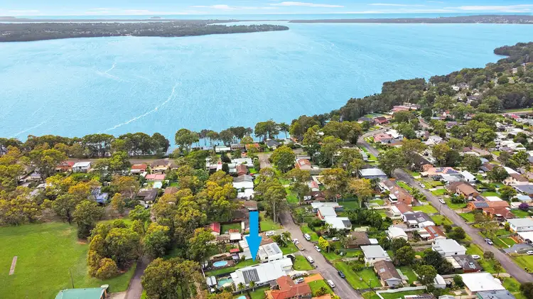 17 Una Avenue, Charmhaven NSW 2263