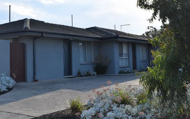 Main view of Homely unit listing, 1/33-35 Roberts Street, Frankston VIC 3199