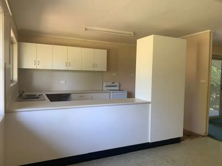 Seventh view of Homely house listing, 14 Carbeen Place, Emerald QLD 4720