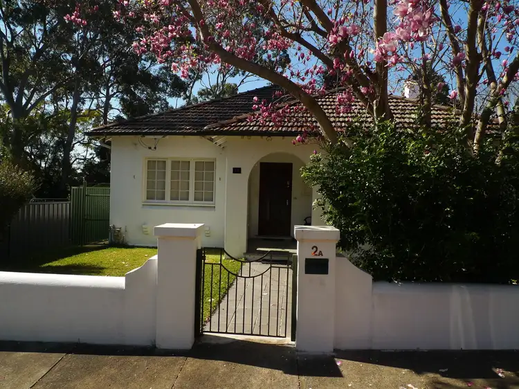 2A Tawa St, Ashfield NSW 2131