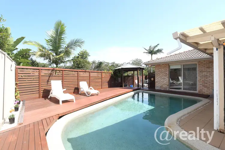 8 Putter Place, Arundel QLD 4214