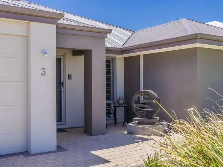 Second view of Homely house listing, 3 Primrose Way, Baldivis WA 6171