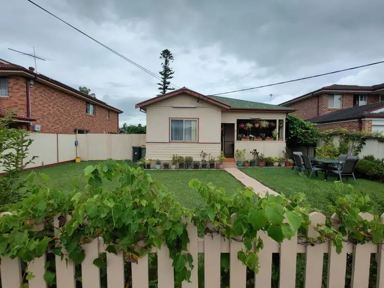 37 Anthony St, Fairfield NSW 2165
