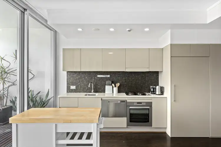 Fifth view of Homely apartment listing, 420/2-4 Powell Street, Waterloo NSW 2017