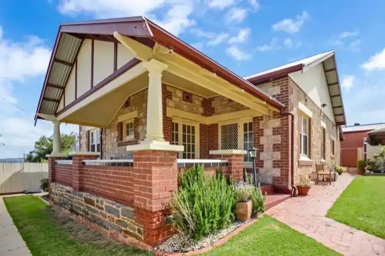 21 Hindmarsh Road, Mccracken SA 5211