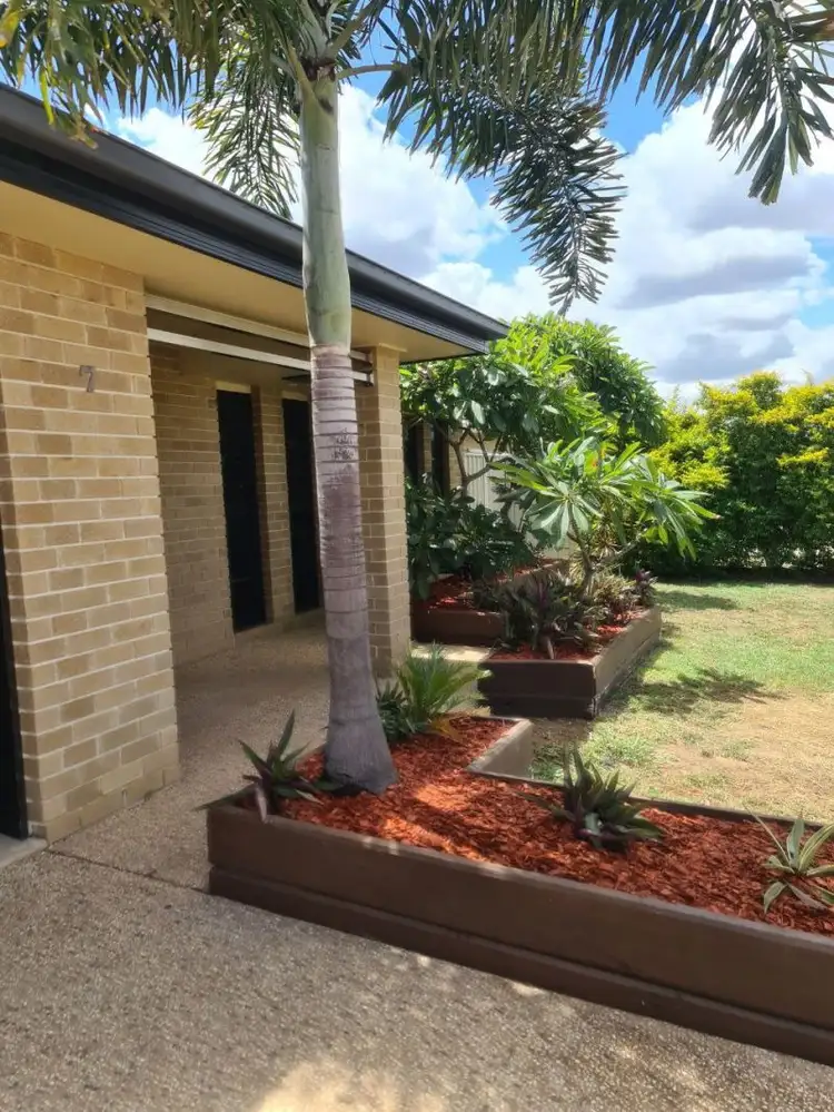 7 Rogers Street, Emerald QLD 4720