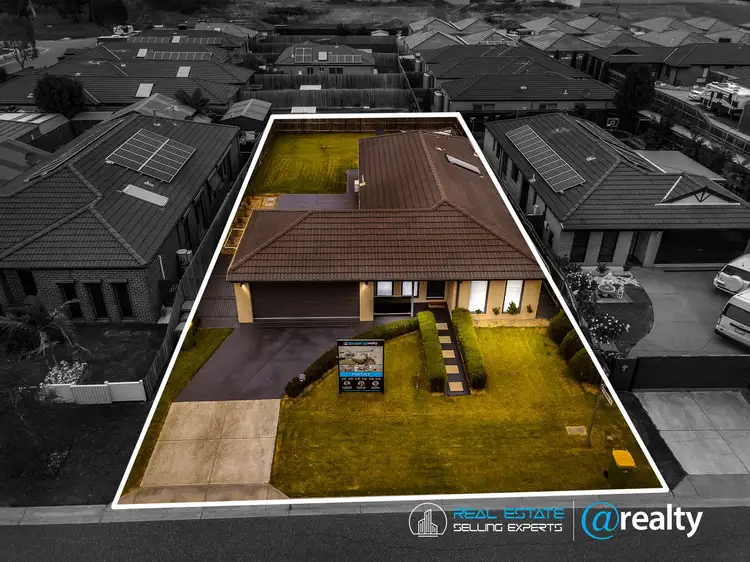 12 Pomegranate Way, Pakenham VIC 3810