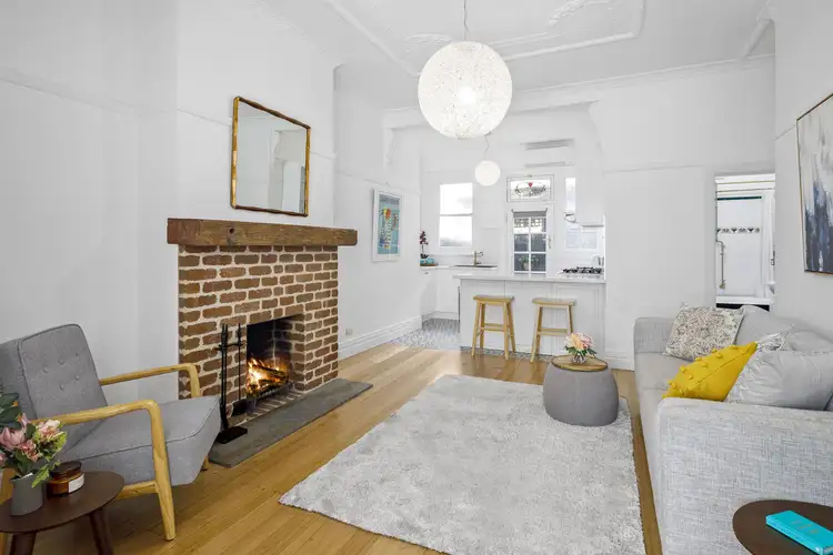 4/60 Carlisle Street, St Kilda VIC 3182