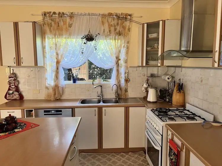 Sixth view of Homely house listing, 8 Wattle Grove, Klemzig SA 5087