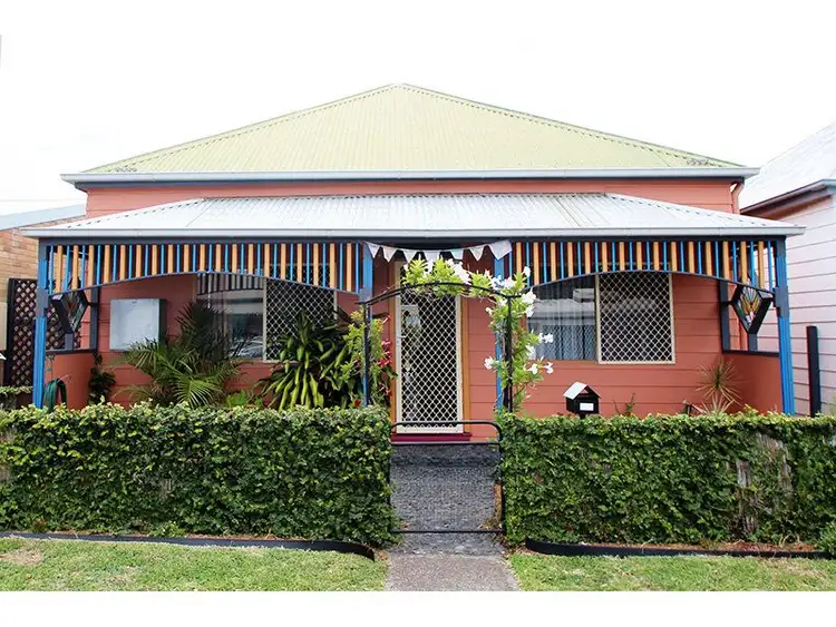 4 Lawson Street, Hamilton NSW 2303