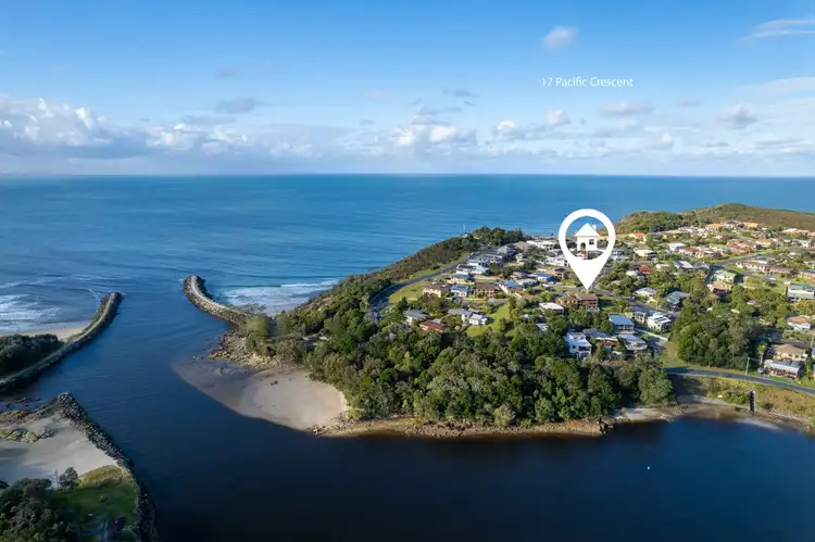 17 Pacific Crescent, Evans Head NSW 2473