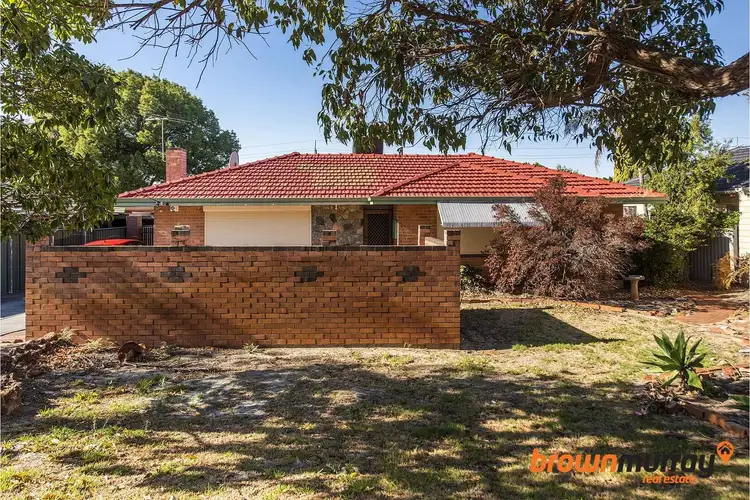 14 Debenham Street, Thornlie WA 6108