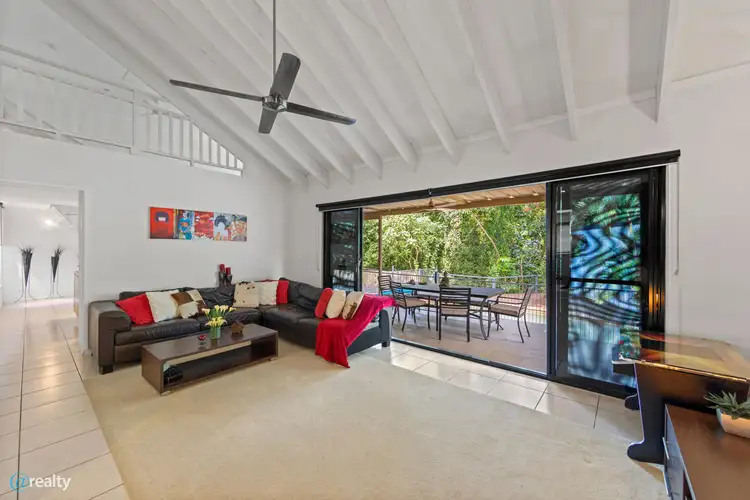 21 Bartlett Avenue, Nerang QLD 4211