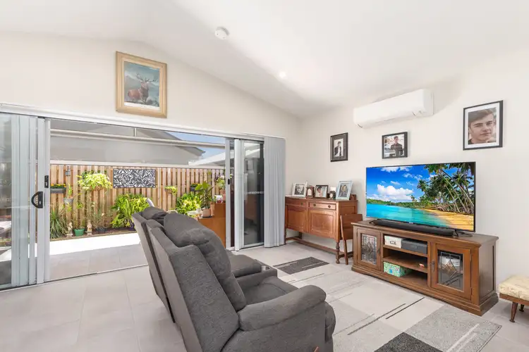 42/2-20 Island View Drive, Urangan QLD 4655