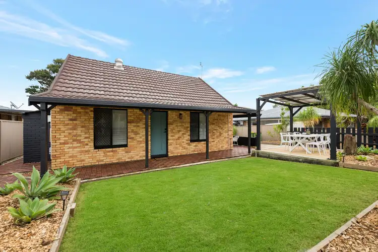 Second view of Homely house listing, 1/6 McWilliam Close, Labrador QLD 4215