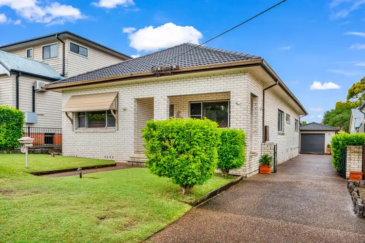 6 Birdwood Street, New Lambton NSW 2305