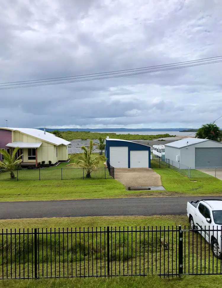 10 Jensen Avenue, Maaroom QLD 4650