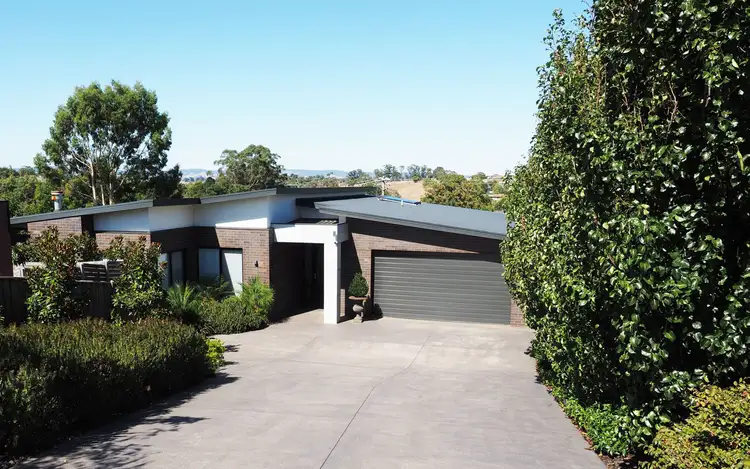 Main view of Homely house listing, 8 Glenhuntly Court, Warragul VIC 3820