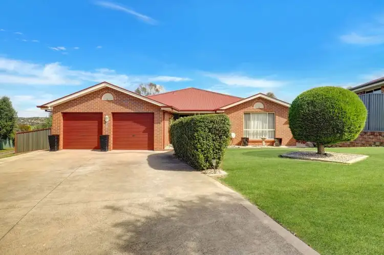 12 Caples Close, Kelso NSW 2795