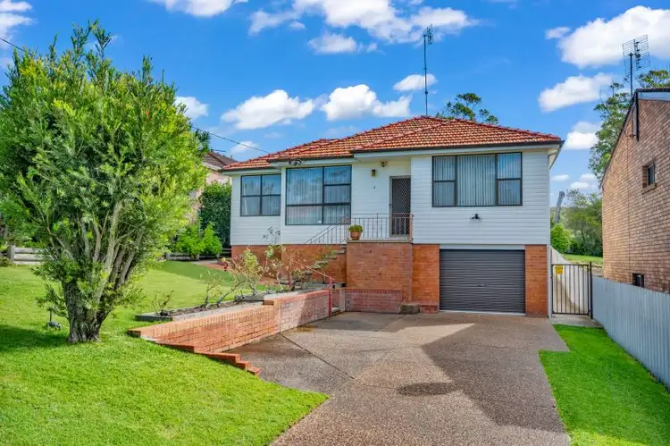 3 Daniel Street, Belmont NSW 2280