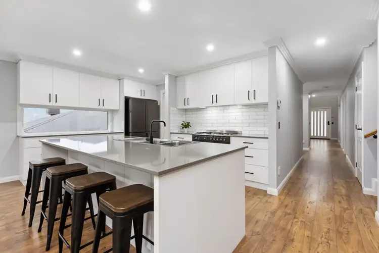 Second view of Homely house listing, 18 Bennelong Crescent, Lloyd NSW 2650
