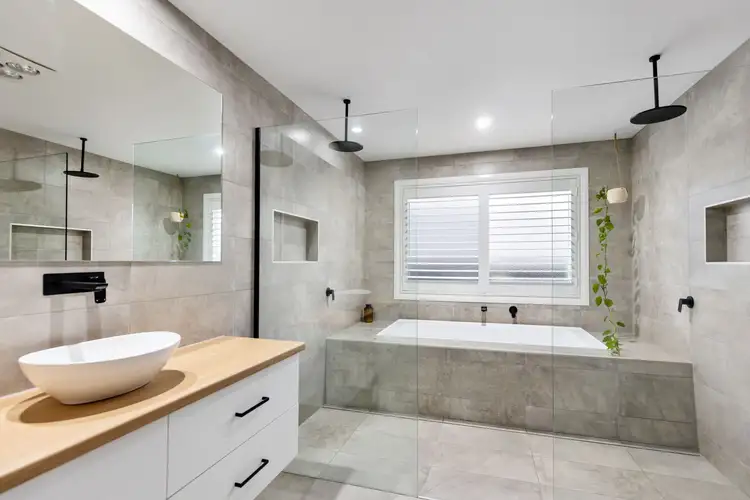 Sixth view of Homely house listing, 18 Bennelong Crescent, Lloyd NSW 2650