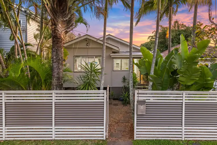 31 Murray Street, Sandgate QLD 4017