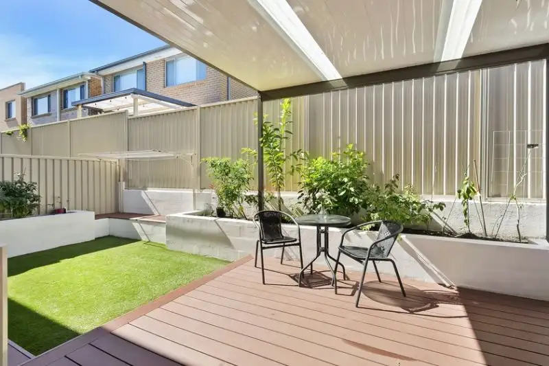 Main view of Homely townhouse listing, 8 Dorcas Glade, Schofields NSW 2762