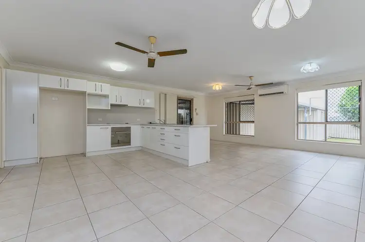 Fifth view of Homely house listing, 86 Cremorne Drive, Tannum Sands QLD 4680
