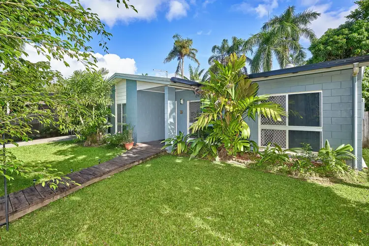9 Vianen Close, Bentley Park QLD 4869