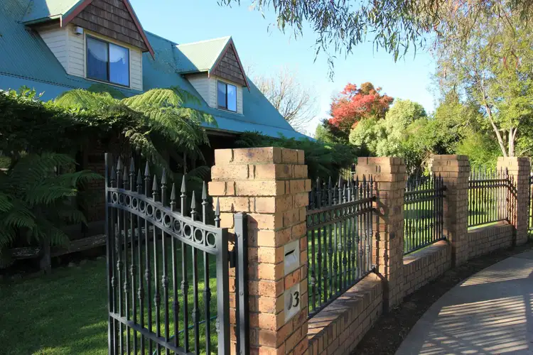 Main view of Homely house listing, 3 Allen Ct, Bairnsdale VIC 3875