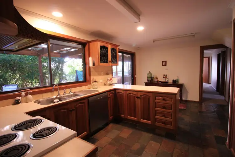 Third view of Homely house listing, 3 Allen Ct, Bairnsdale VIC 3875